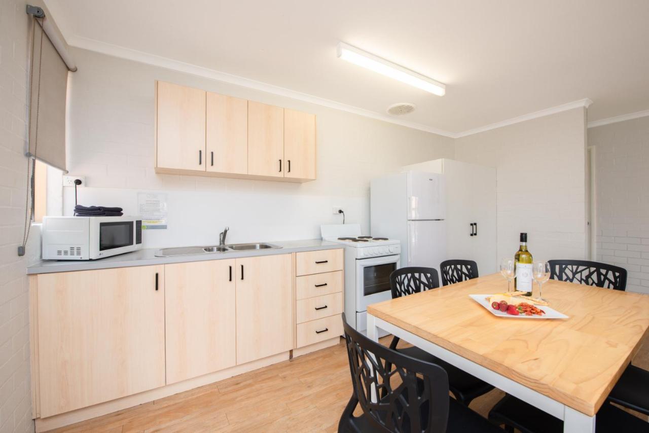 Geraldton'S Ocean West Holiday Units & Short Stay Accommodation Exterior foto